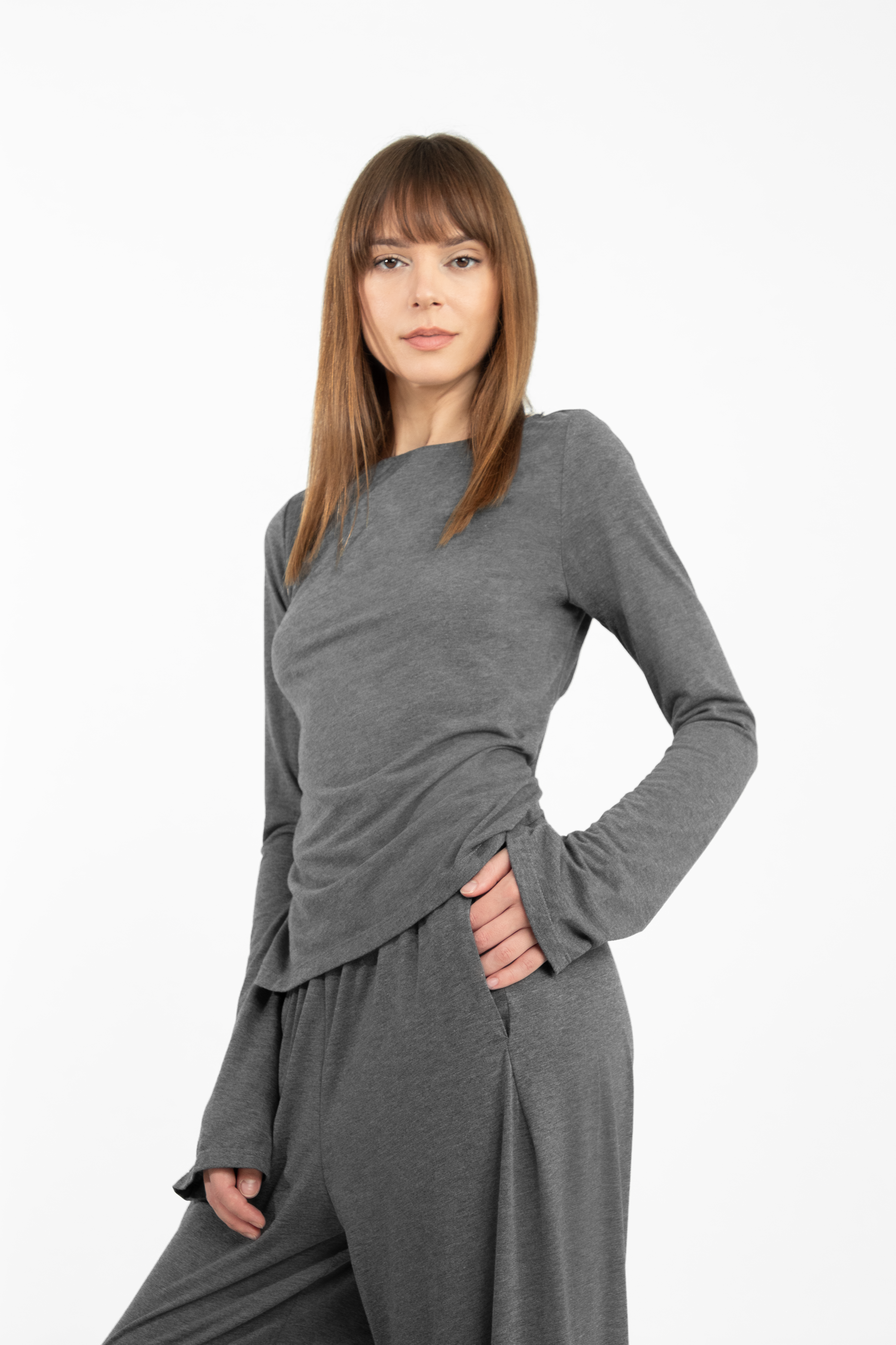 Backless long-sleeve lounge top
